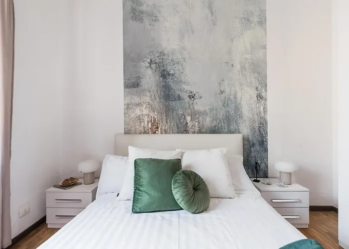 The Rent - Three-bedroom In Porta Maggiore Area *