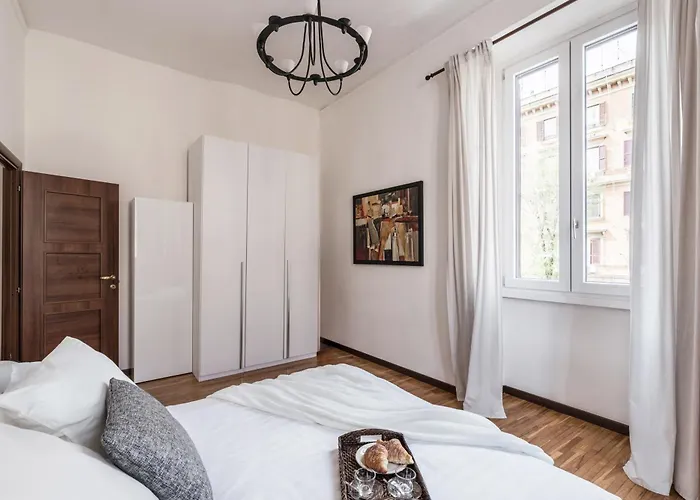 The Rent - Three-bedroom In Porta Maggiore Area Apartamento